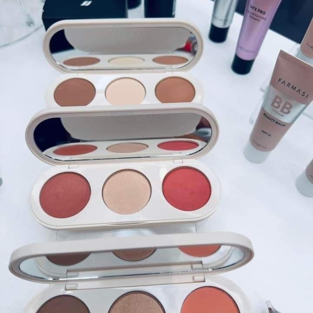Farmasi Blush And Eyeshadow Palette with Red, Cream, and Brown Shades And More